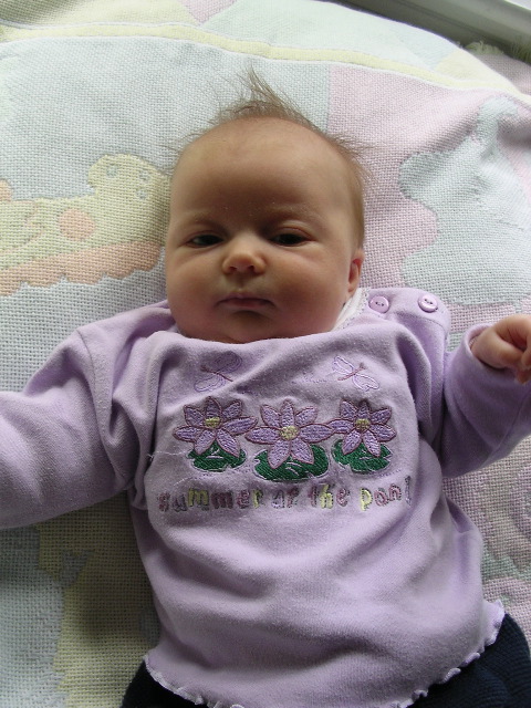 Agathe 1 mois 5